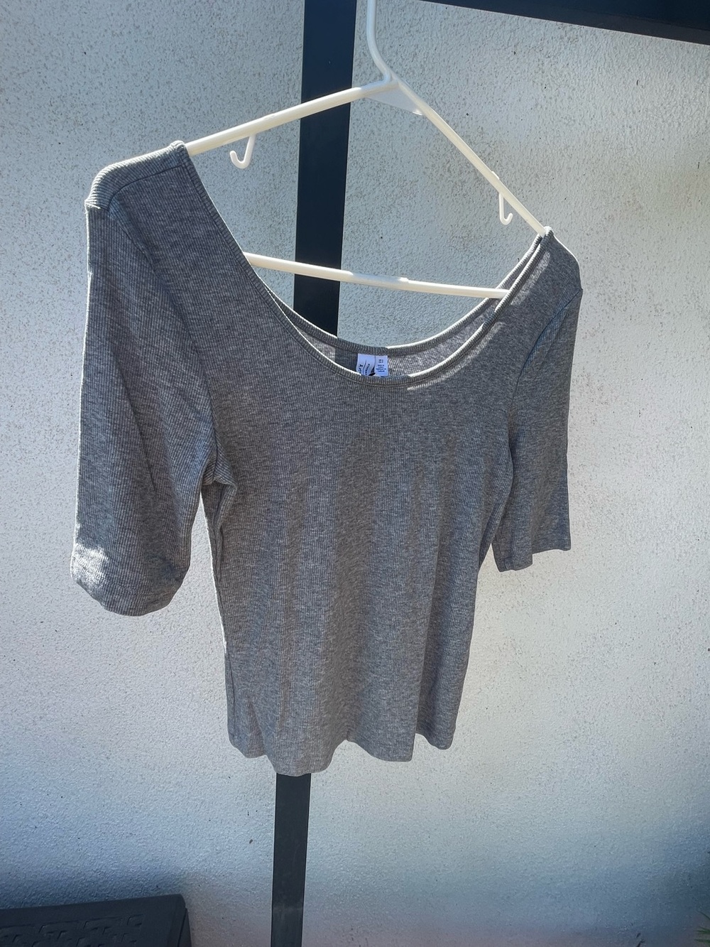 Stockholm Atelier & Other Stories Gray Ribbed Scoop Neck Short Sleeve Top